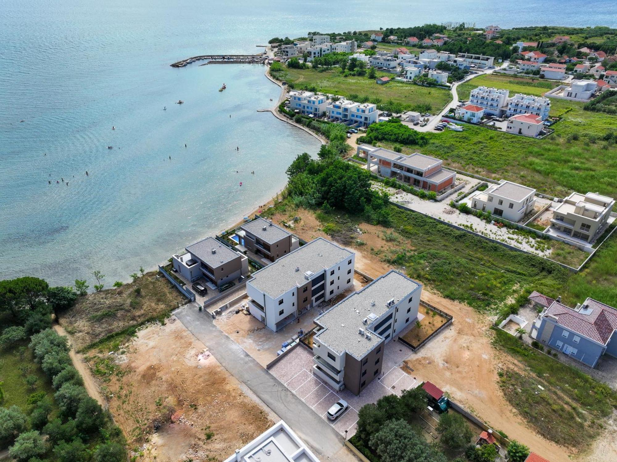 Deluxe Apartments Privlaka On The Sand Exterior photo